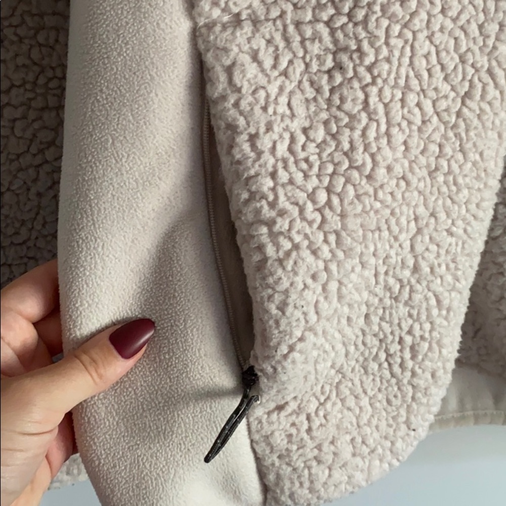 Jacket - Picture 4 of 4